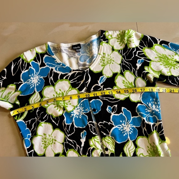 𝅺Rafaela floral multicolor sweater/ top‎ button down Cardigan size P/M - Picture 13 of 16